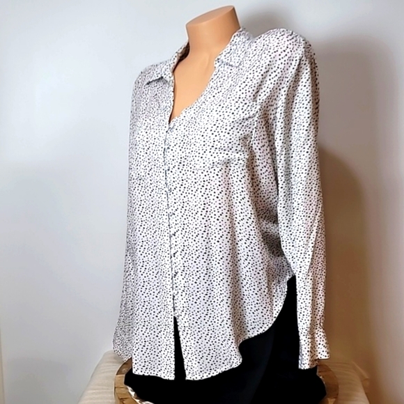 Velvet Heart White w/Black Polka-dots Collar - V-neck - Picture 1 of 16